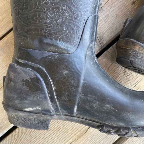 BOGS Tall Rubber Boots - Picture 8 of 10